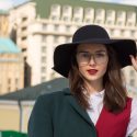 5 moduri chic de a asorta pălării cu ochelari