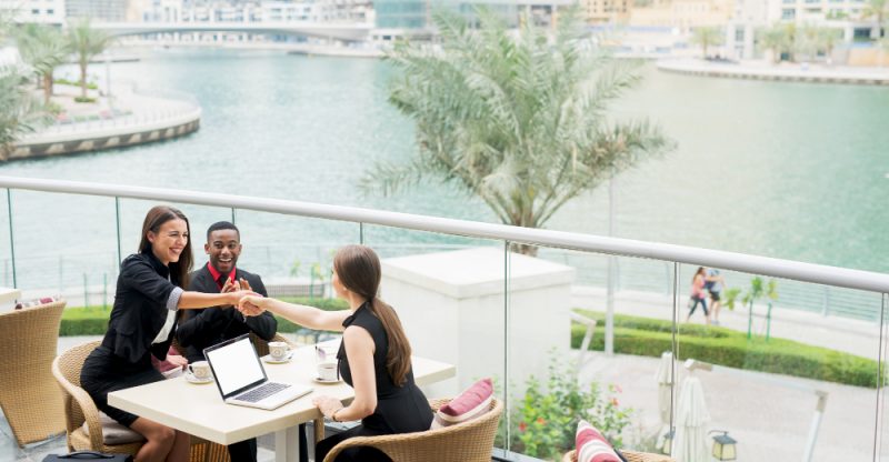 Explorând Dubaiul: Avantajele colaborării cu agenții de turism