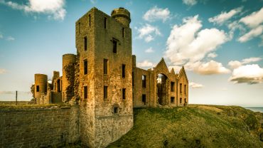 Anglia medievală: Explorând 8 castele pline de istorie și mister