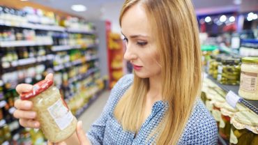 Cum identifici produsele comedogene ascunse în etichete Cum identifici produsele comedogene ascunse în etichete