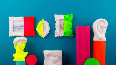 Materialele plastice în modă conceptuală Materialele plastice în modă conceptuală