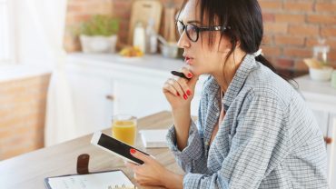 Costuri ascunse în abonamente uitate care consumă buget lunar