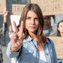 Cum se manifestă deficitul de iod și ce implicații are Cum se manifestă deficitul de iod și ce implicații are