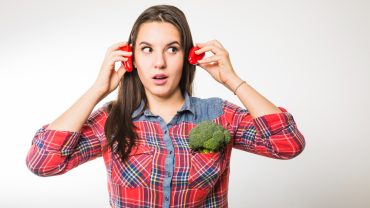 Ritmul alimentar haotic poate amplifica foamea și alegerile impulsive Ritmul alimentar haotic poate amplifica foamea și alegerile impulsive