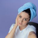 Cum îți îngrijești tenul sensibil fără să-l iriți