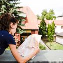 Burlanele pot conduce apa către zone utile, nu doar departe de casă