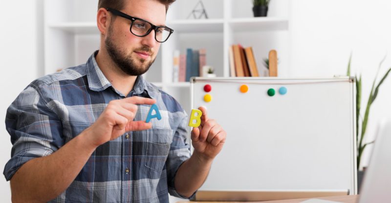 Cum te poate ajuta tehnologia să înveți mai eficient